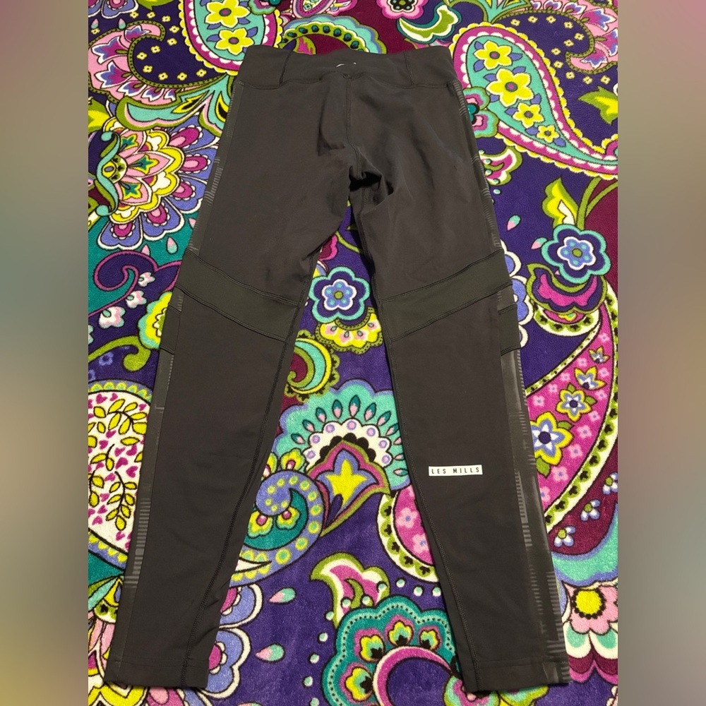 Les Mills Women’s Reebok Leggings Size Medium